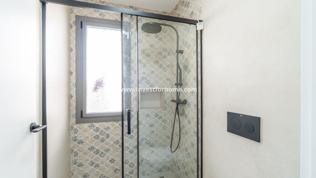 Vente - Villa - Orihuela Costa - Villamartin Golf