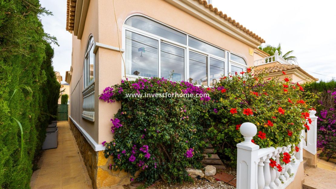 Vente - Villa - Orihuela Costa - Villamartin