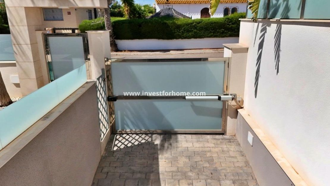 Vente - Villa - Orihuela Costa - Villamartin