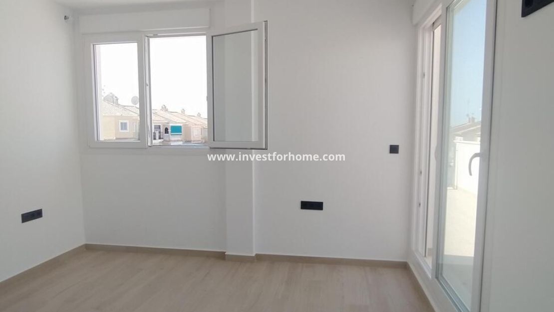 Vente - Villa - Torrevieja - aguas nuevas