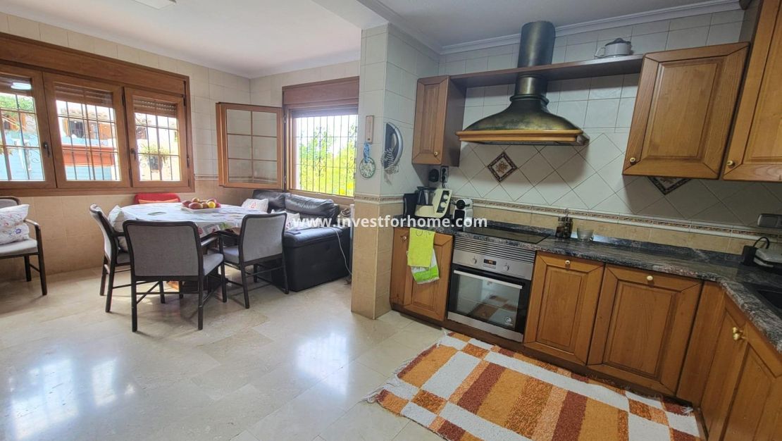 Vente - Villa - Torrevieja - aguas nuevas