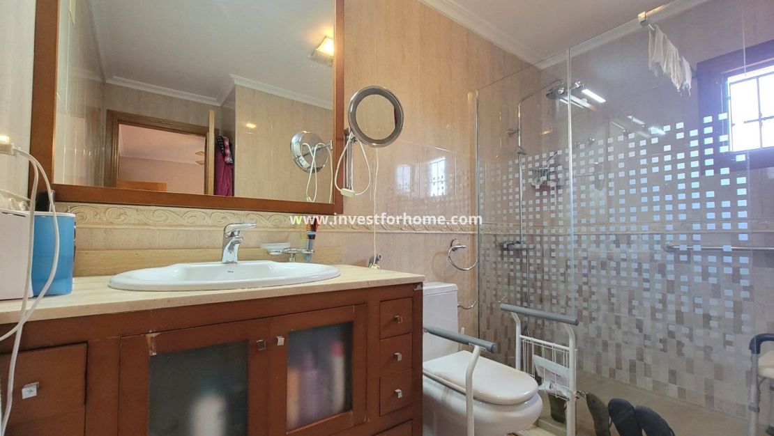 Vente - Villa - Torrevieja - aguas nuevas