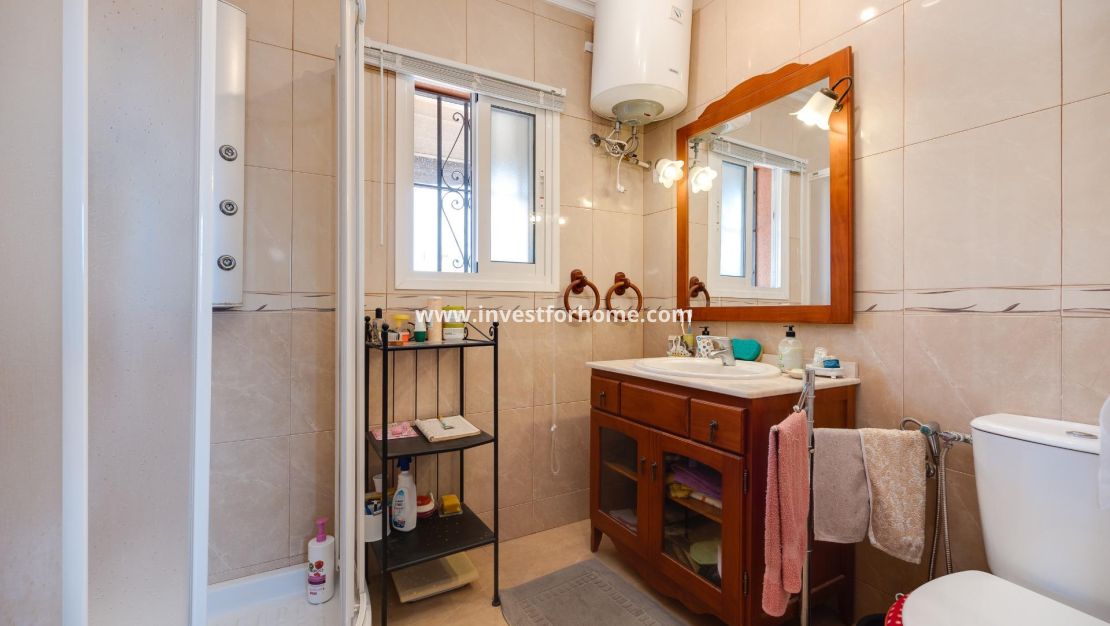 Vente - Villa - Torrevieja - aguas nuevas