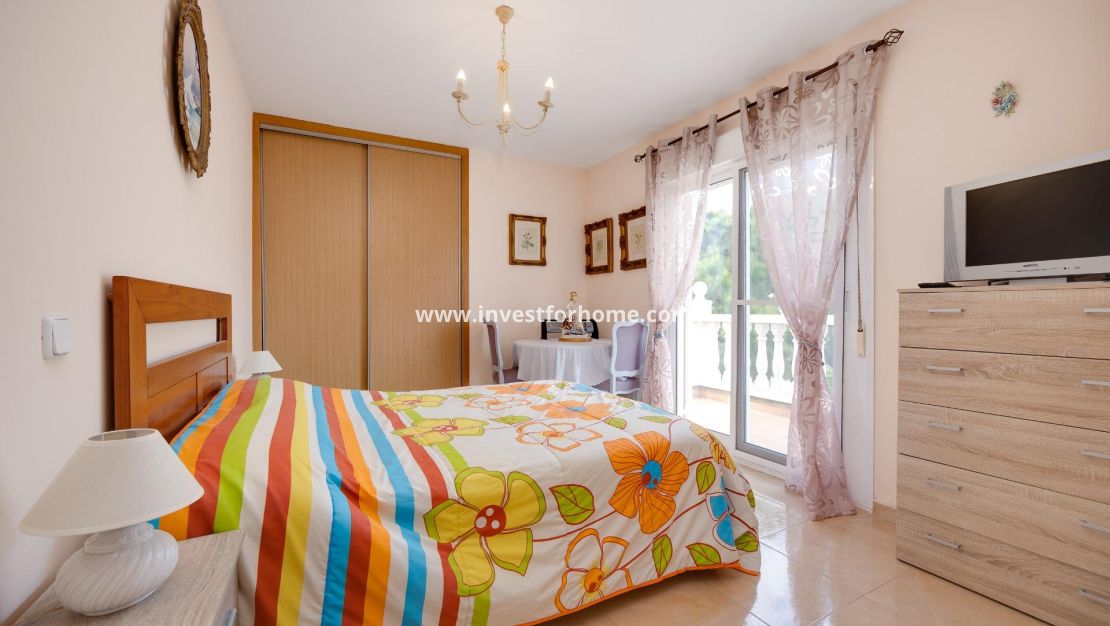 Vente - Villa - Torrevieja - aguas nuevas