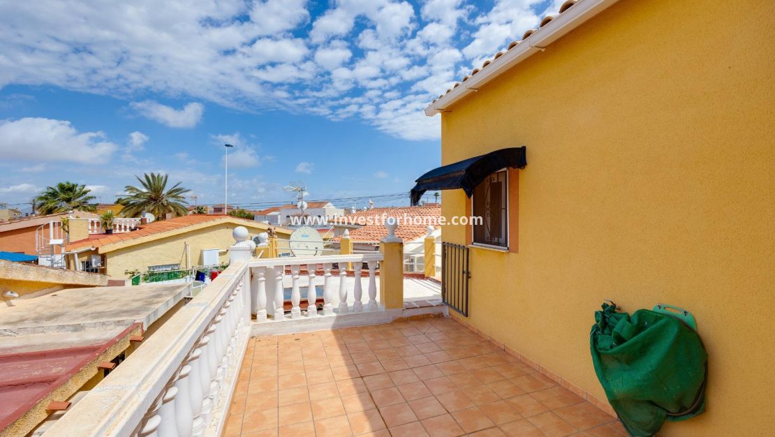 Vente - Villa - Torrevieja - aguas nuevas
