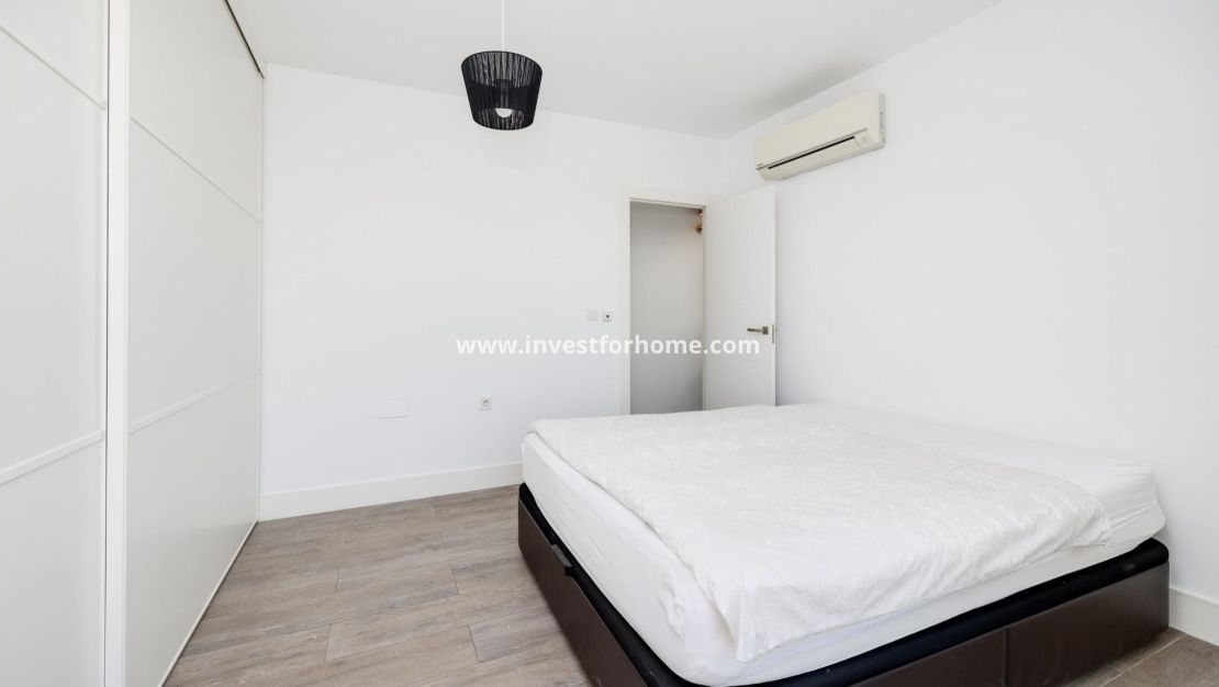 Vente - Villa - Torrevieja - aguas nuevas