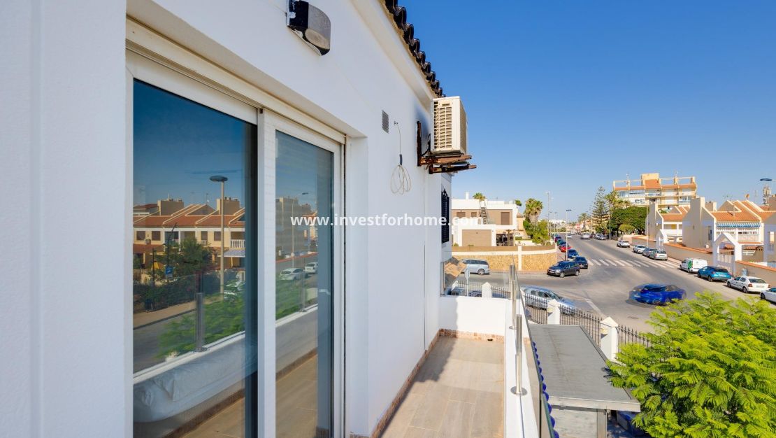 Vente - Villa - Torrevieja - aguas nuevas