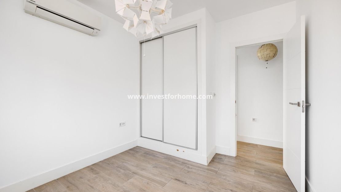 Vente - Villa - Torrevieja - aguas nuevas