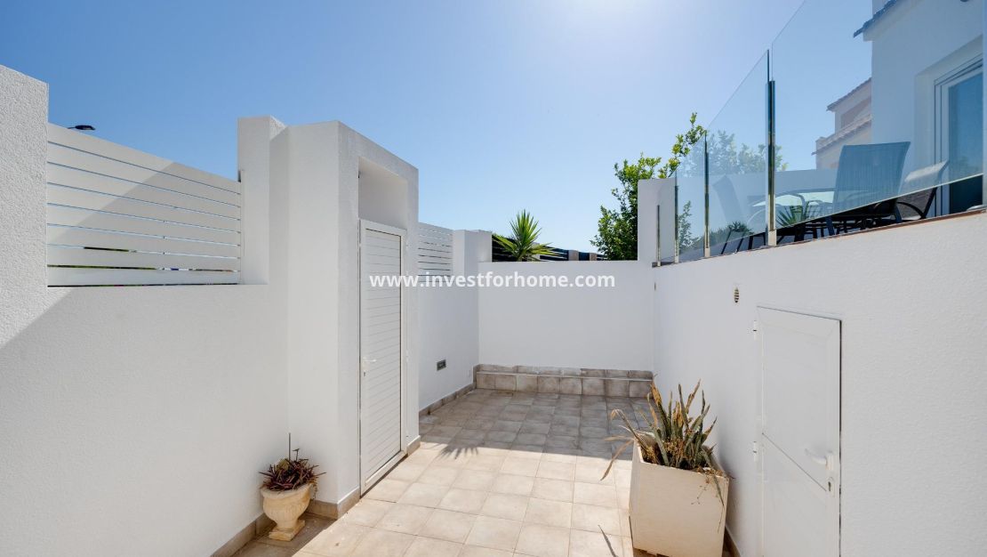 Vente - Villa - Torrevieja - aguas nuevas