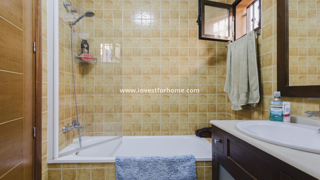 Vente - Villa - Torrevieja - aguas nuevas