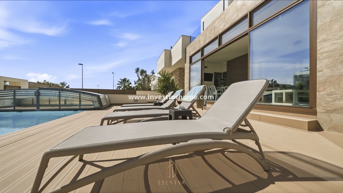 Vente - Villa - Torrevieja - aguas nuevas