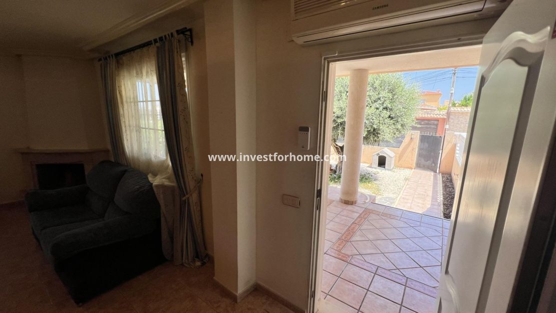 Vente - Villa - Torrevieja - aguas nuevas