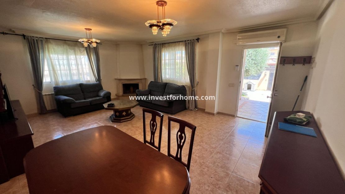 Vente - Villa - Torrevieja - aguas nuevas