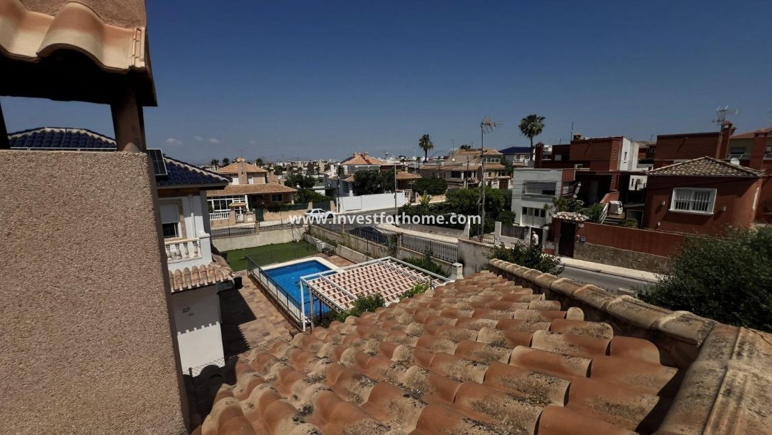 Vente - Villa - Torrevieja - aguas nuevas