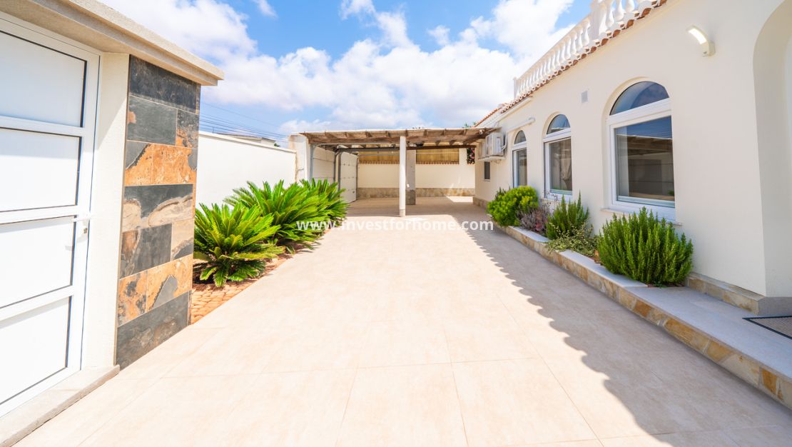 Vente - Villa - Torrevieja - Costa Blanca