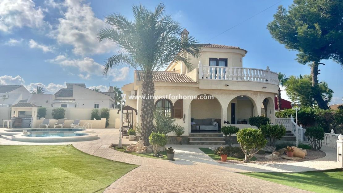 Vente - Villa - Torrevieja - La Siesta-El Chaparral