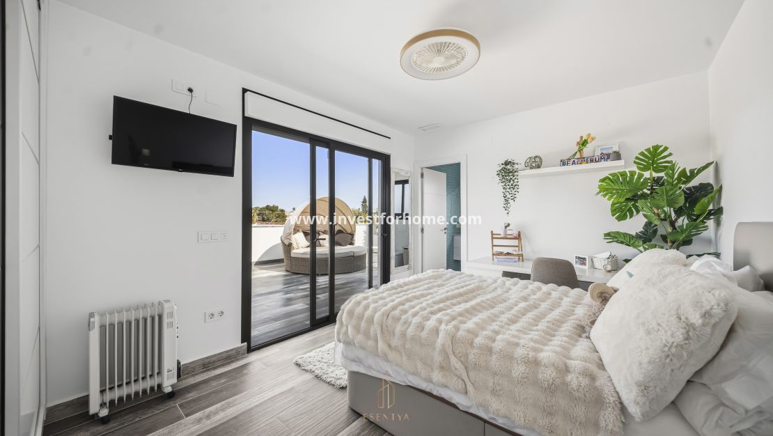Vente - Villa - Torrevieja - La Siesta-El Chaparral