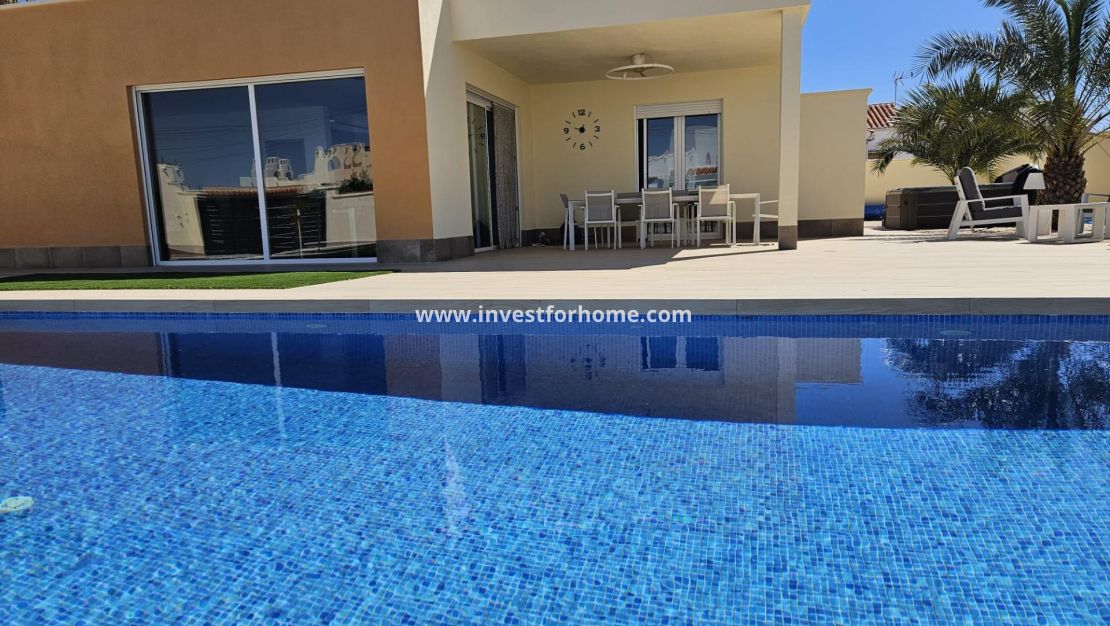Vente - Villa - Torrevieja - La Siesta - El Salado - Torreta