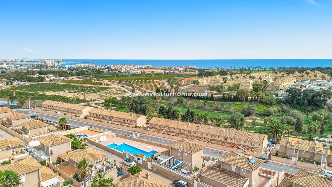 Vente - Villa - Torrevieja - Los Balcones - Los Altos Del Edén