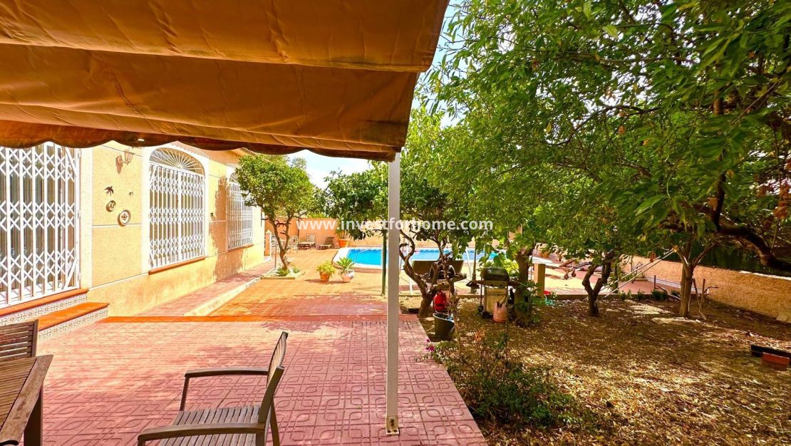 Vente - Villa - Torrevieja - Los Balcones - Los Altos Del Edén