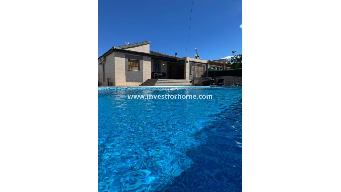 Vente - Villa - Torrevieja - Los Balcones - Los Altos Del Edén