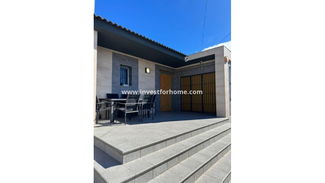 Vente - Villa - Torrevieja - Los Balcones - Los Altos Del Edén