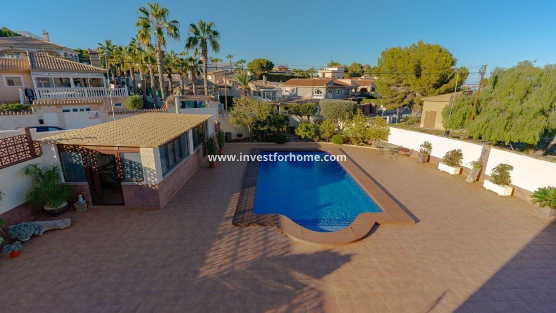 Vente - Villa - Torrevieja - Los Balcones - Los Altos Del Edén