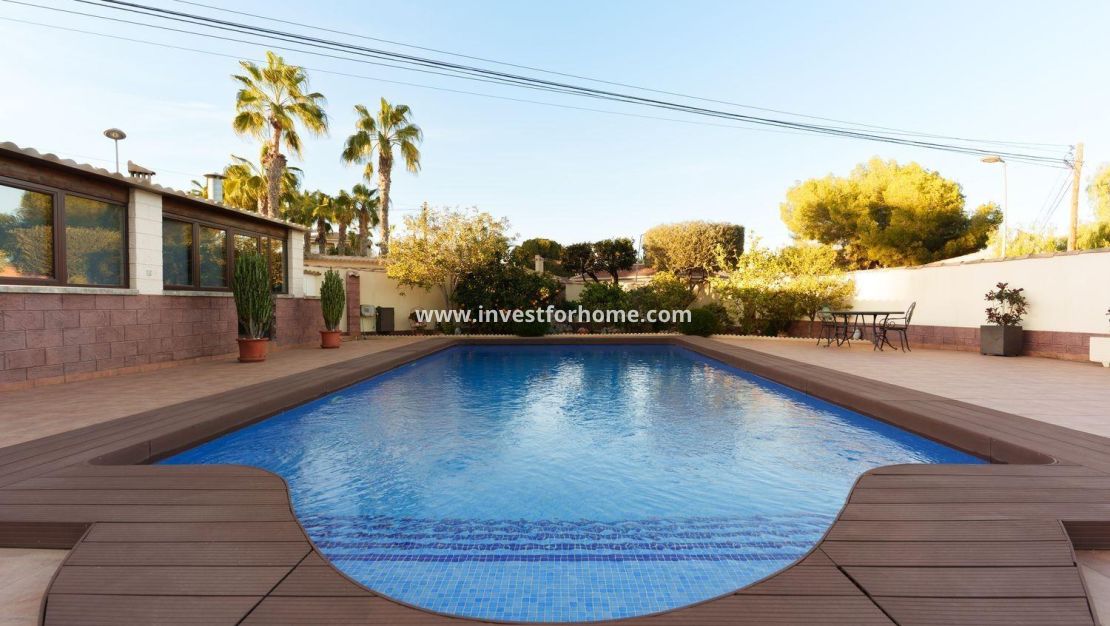 Vente - Villa - Torrevieja - Los Balcones - Los Altos Del Edén