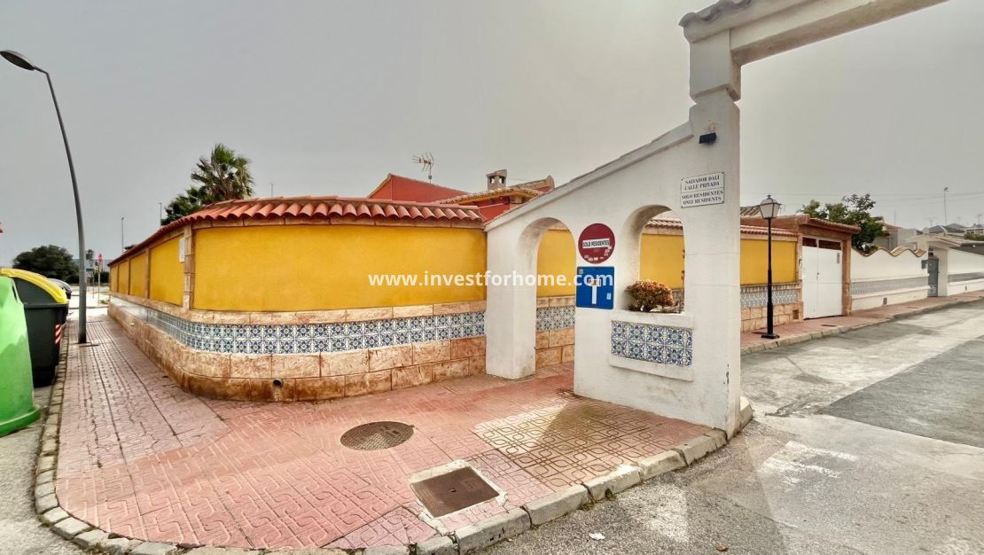 Vente - Villa - Torrevieja - Los Balcones - Los Altos Del Edén