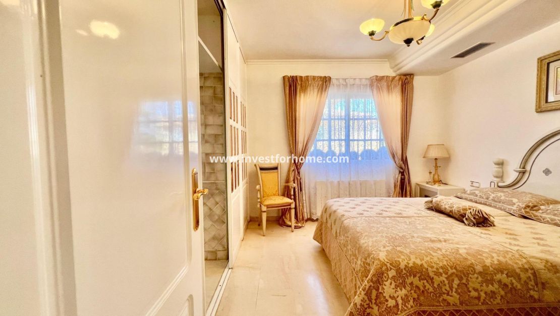 Vente - Villa - Torrevieja - Los Balcones - Los Altos Del Edén
