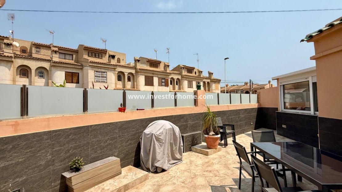 Vente - Villa - Torrevieja - Nueva Torrevieja - Aguas Nuevas