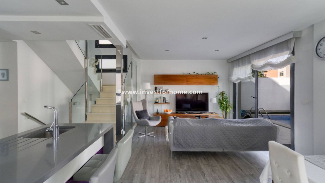 Vente - Villa - Torrevieja - Nueva Torrevieja - Aguas Nuevas