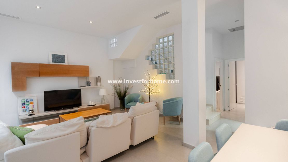 Vente - Villa - Torrevieja - Nueva Torrevieja - Aguas Nuevas