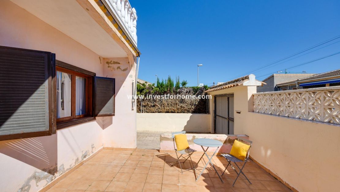 Vente - Villa - Torrevieja - Nueva Torrevieja - Aguas Nuevas