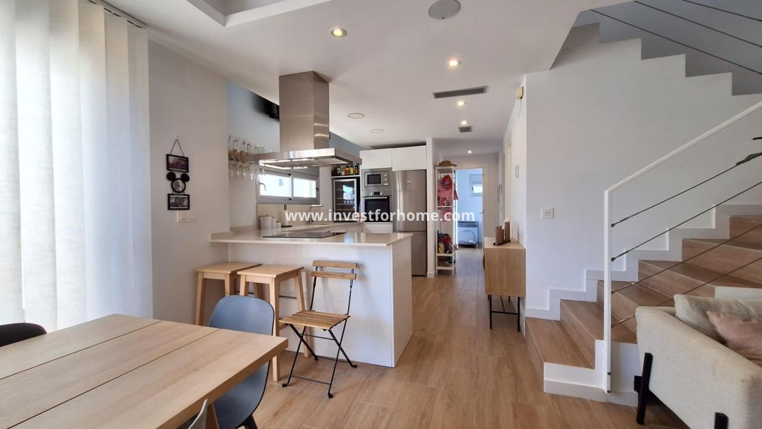 Vente - Villa - Torrevieja - Nueva Torrevieja - Aguas Nuevas