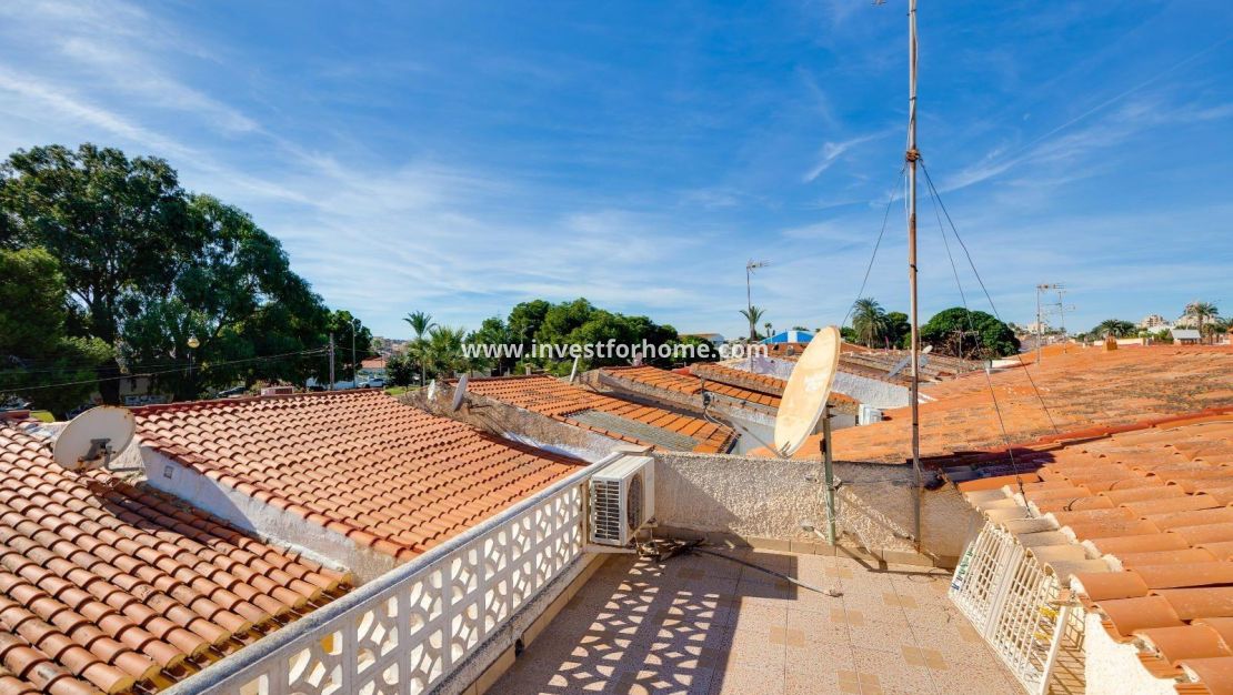 Vente - Villa - Torrevieja - Playa de los Locos