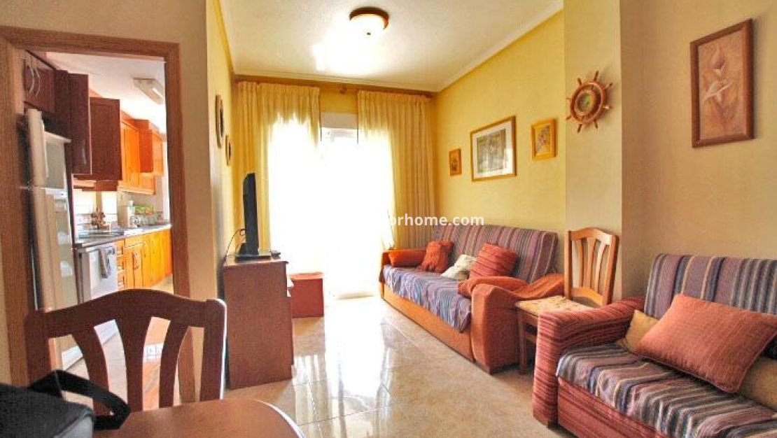 Verkoop - Appartement - Guardamar del Segura - Pueblo