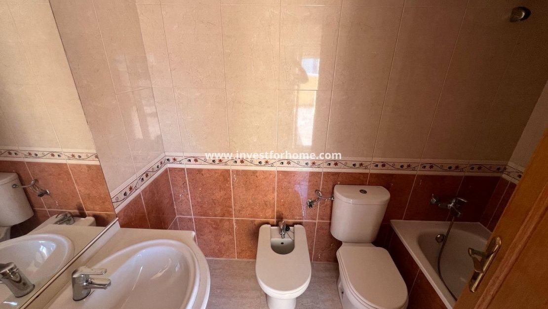 Verkoop - Appartement - Guardamar del Segura - Puerto Deportivo