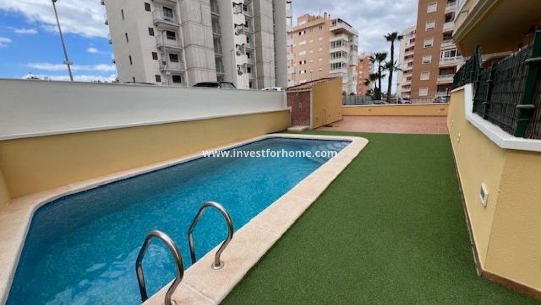 Verkoop - Appartement - Guardamar del Segura - Puerto Deportivo