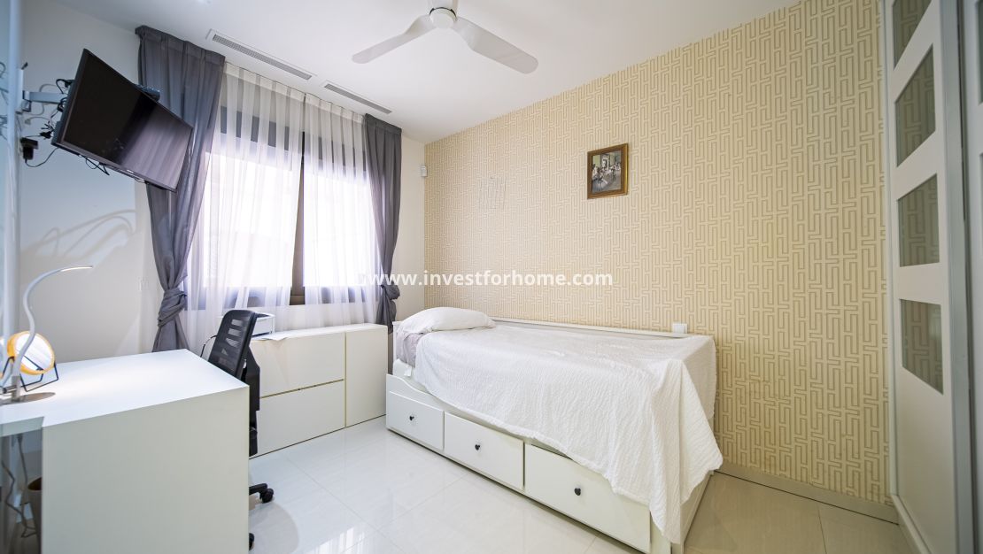 Verkoop - Appartement - Guardamar del Segura