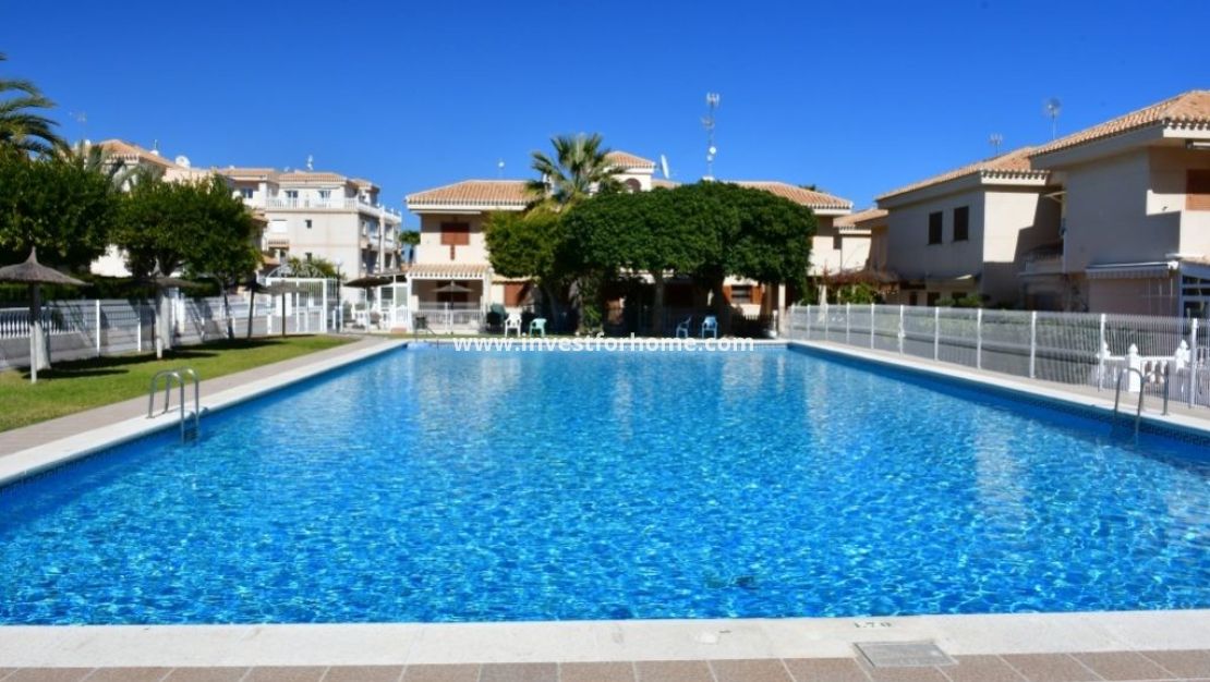 Verkoop - Appartement - Orihuela Costa - Costa Blanca