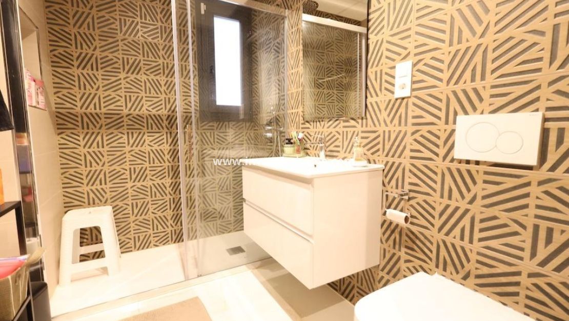 Verkoop - Appartement - Orihuela Costa - Costa Blanca