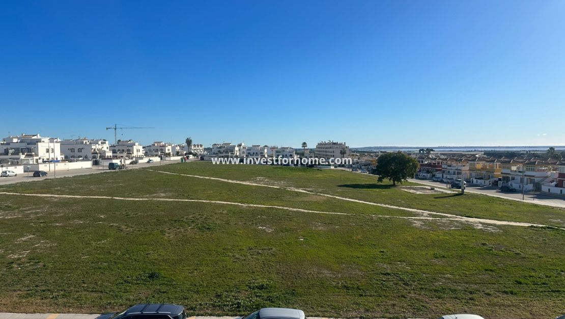 Verkoop - Appartement - Orihuela Costa - Inland