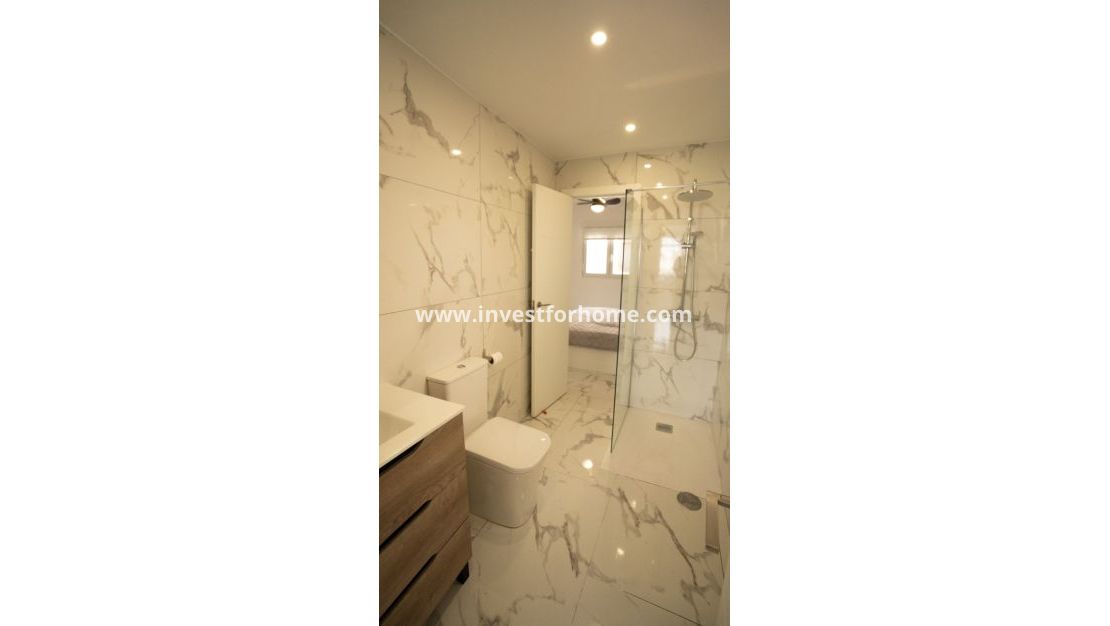 Verkoop - Appartement - Orihuela Costa - Inland