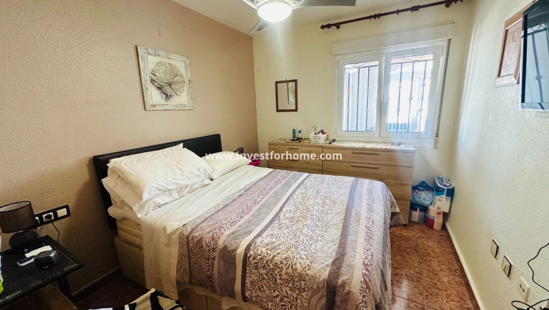 Verkoop - Appartement - Orihuela Costa - Inland