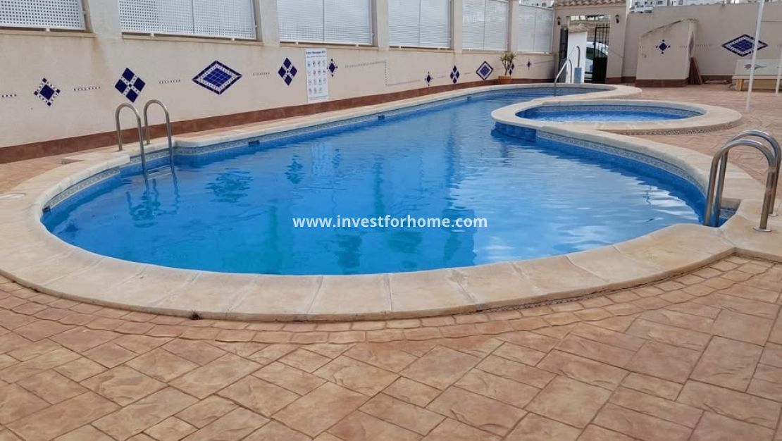 Verkoop - Appartement - Orihuela Costa - Inland