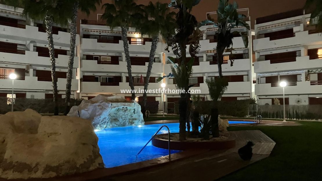 Verkoop - Appartement - Orihuela Costa - Inland