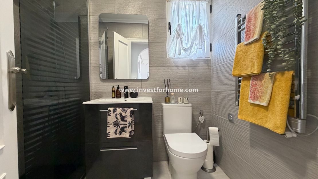 Verkoop - Appartement - Orihuela Costa - Inland