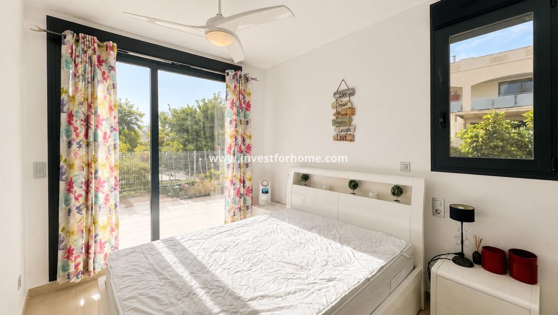 Verkoop - Appartement - Orihuela Costa - Punta Prima