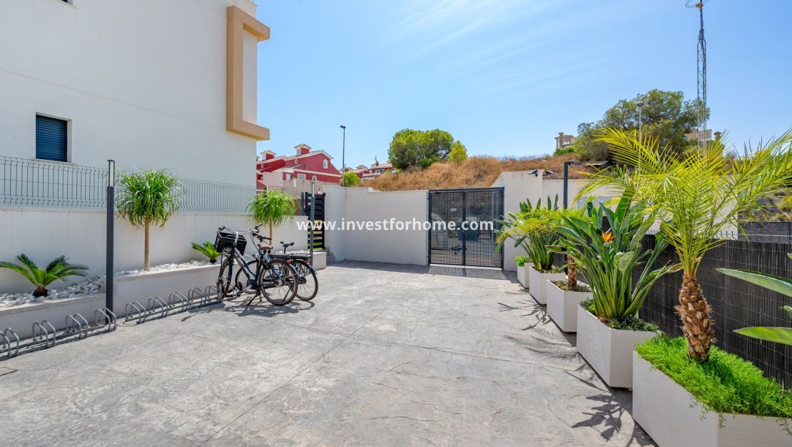Verkoop - Appartement - Orihuela Costa - Villamartín